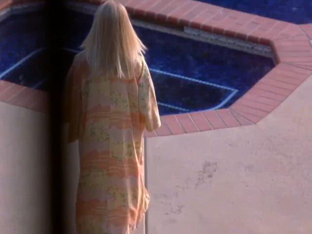 Jaime Pressly’s Stunning Sexy Moments Unveiled