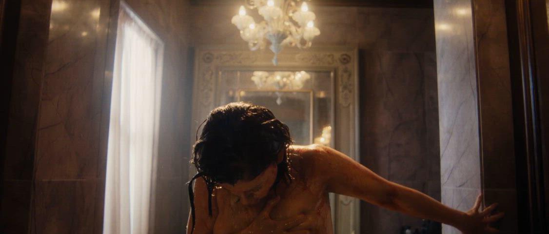 Jessica Alexander flaunts her nude, slime-covered ass in The Beauty – E2!