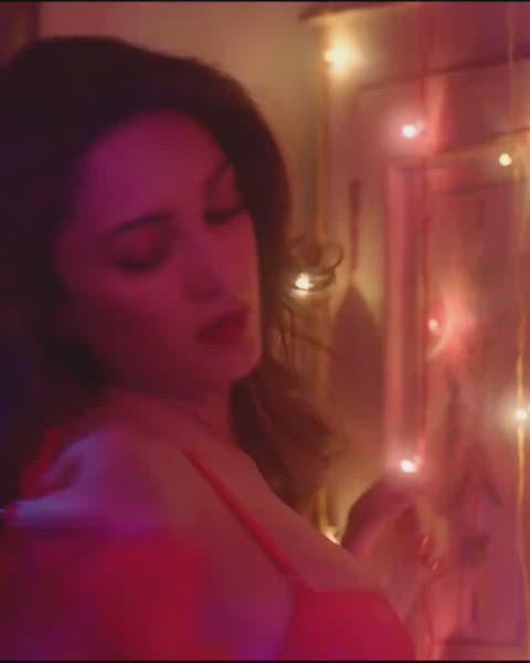 Kiara Advani and Bhumi Pednekar’s Steamy Scenes in Movies and TV Series