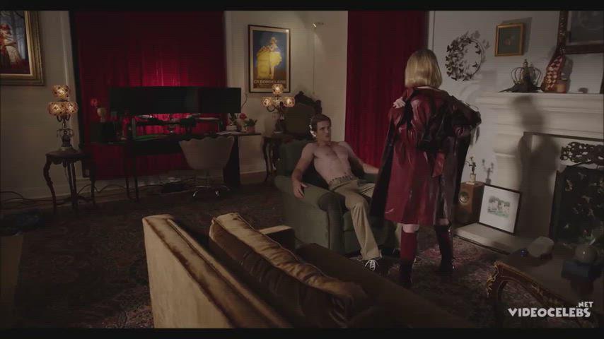 Lilly Bell’s nude scene in Prompt (2025)