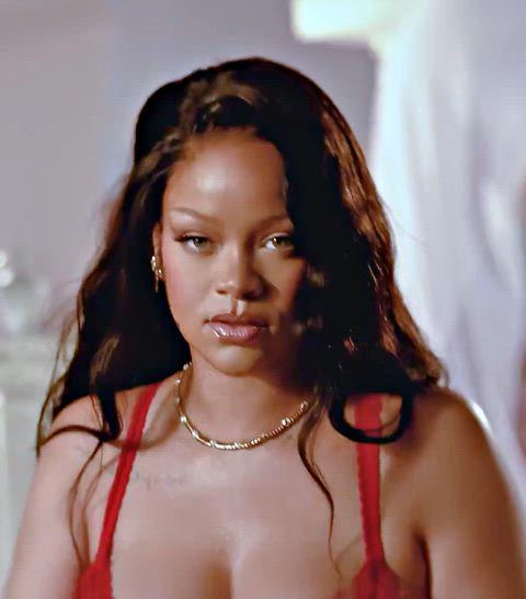 Rihanna Goes Wild in a Stunning Sexy Showcase