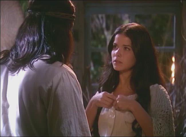 Samara Felippo’s nude scene in the Brazilian series A Casa das Sete Mulheres (2003)