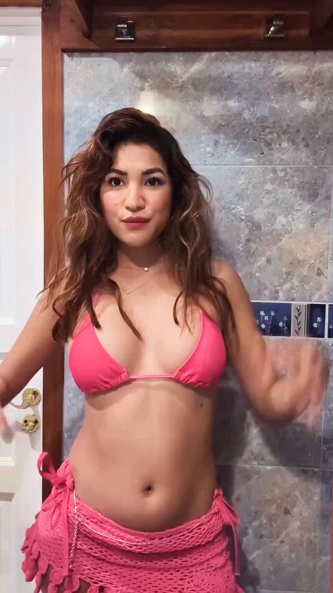 Shivani Singh’s hot appearance in an Instagram video