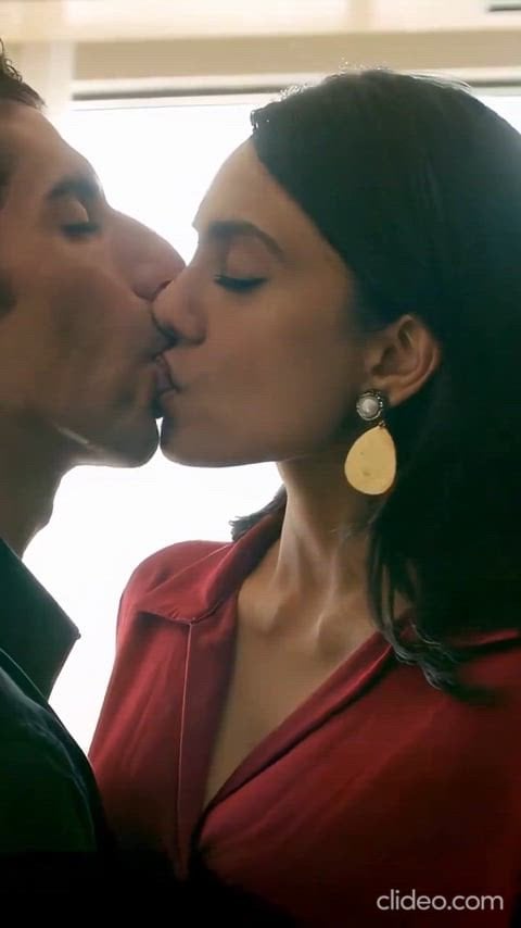 Sobhita Dhulipala’s hot riding and kissing scene video