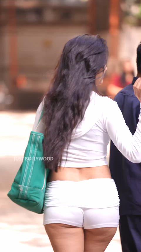 Soundous Moufakir’s sizzling nude scene in her latest hot film