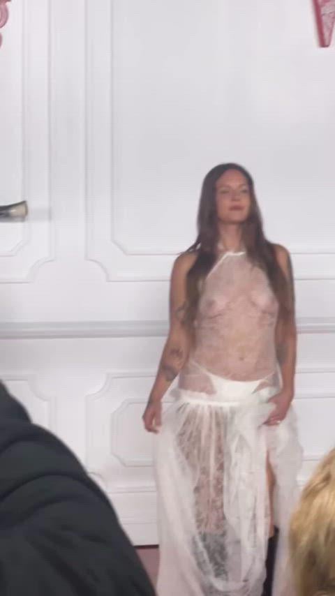 Tove Lo Goes Wild in a Hot and Seductive Showcase