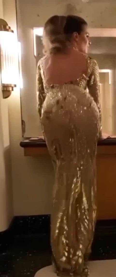 Kate Beckinsale Goes Wild in a Sexy Showcase of Beauty