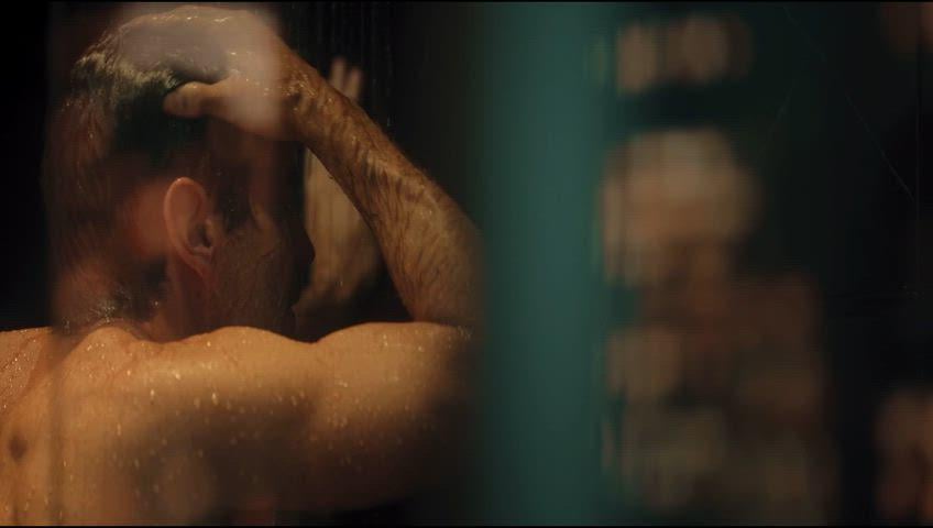 Renata Guida Goes Wild in a Steamy Showcase of Sexy Suds