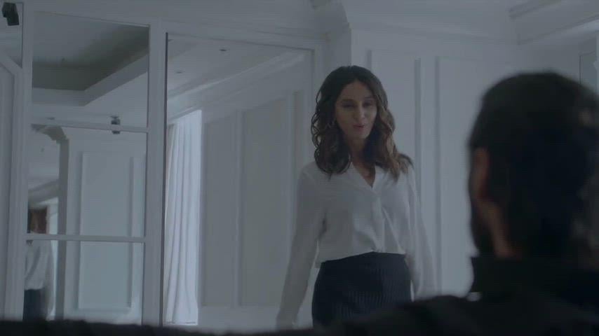 Shibani Dandekar Akhtar and Dino Morea’s Hot Movie Moments