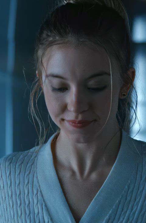 Sydney Sweeney Goes Wild with Stunning Sideboob in The Voyeurs