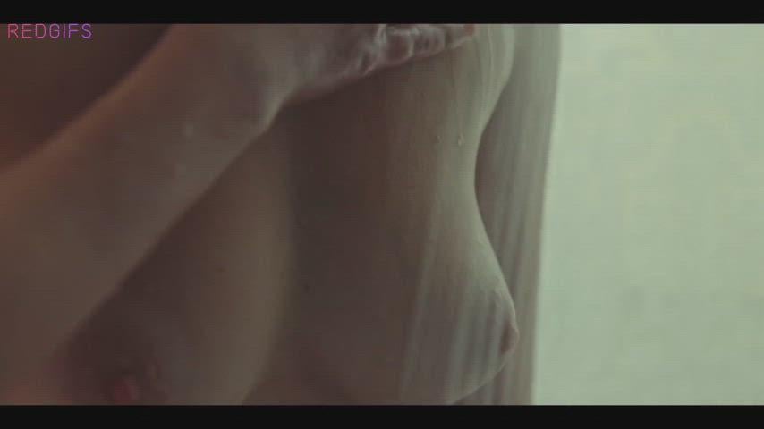 Virginia Gardner’s Sexy Moments in 1923