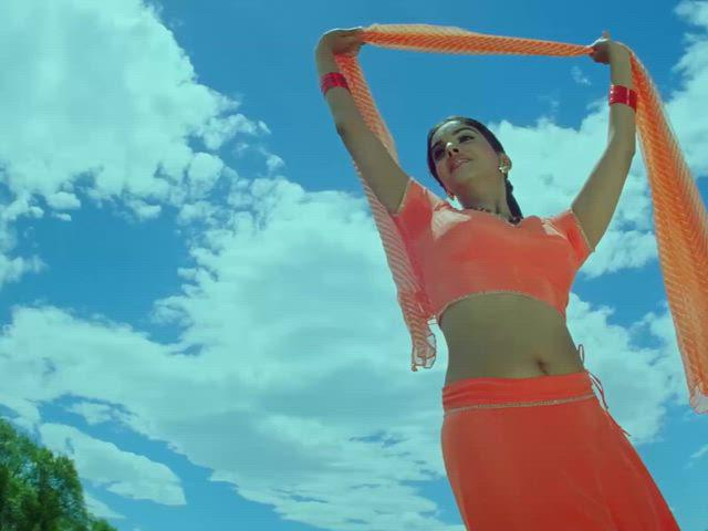 Asin Thottumkal in a sizzling hot nude scene that will leave you breathless