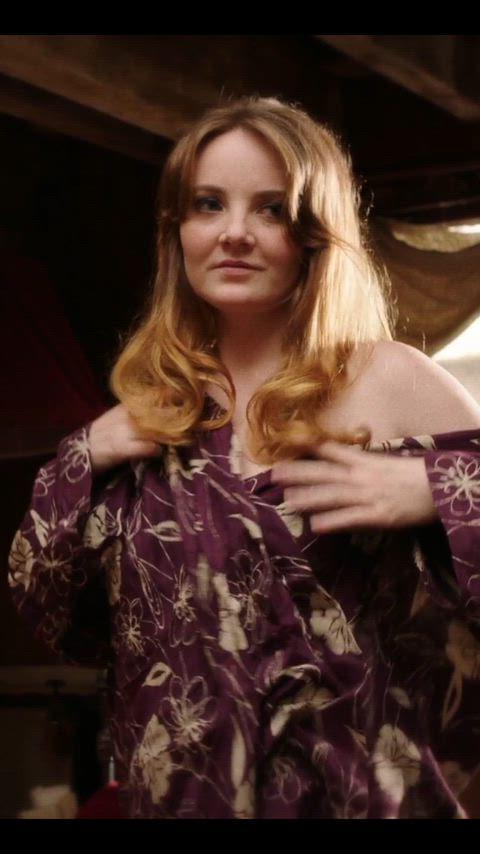 Daisy Montgomery in steamy nude scenes from My Dinner With Hervé (2018)