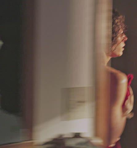 Jessica Biel’s Sexy Ass Steals the Spotlight in This Hot Clip