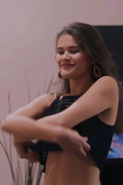 Kate Ly Johnston in a nude scene from Felines (2023)