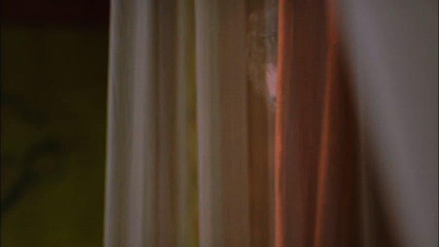 Polly Walker Gone Wild: Unforgettable Sexy Moments!