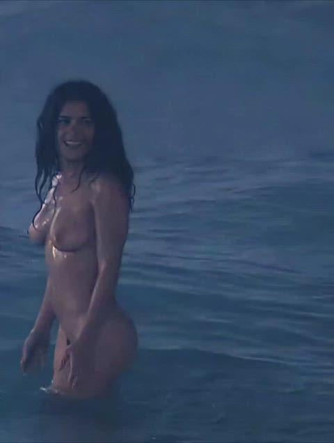 Salma Hayek’s Sultry and Sexy Moments Unveiled