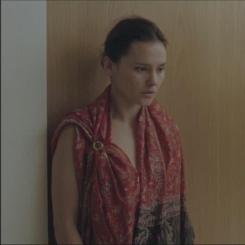Virginie Ledoyen sizzles in a hot nude scene from Shall We Kiss (2007)