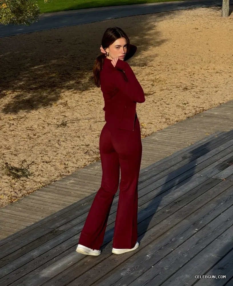 Charleen Weiss: Sexy Hot Ass Photo Collection