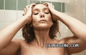 Elizabeth Olsen Nude Photos - Hot and Topless Shots Revealed