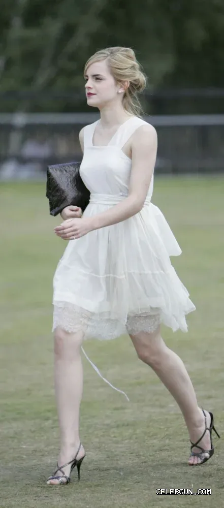Emma Watson's Hot Sexy Legs: A Stunning Photo Collection