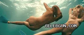 Kelly Brook and Riley Steele hot nude photos from Piranha