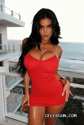 Kylie Jenner's Stunning Boobs: Exclusive Sexy Photo Collection