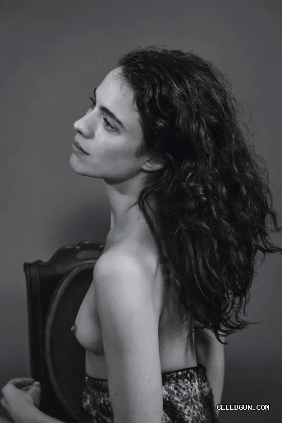 Margaret Qualley Naked Photos That Will Leave You Breathless