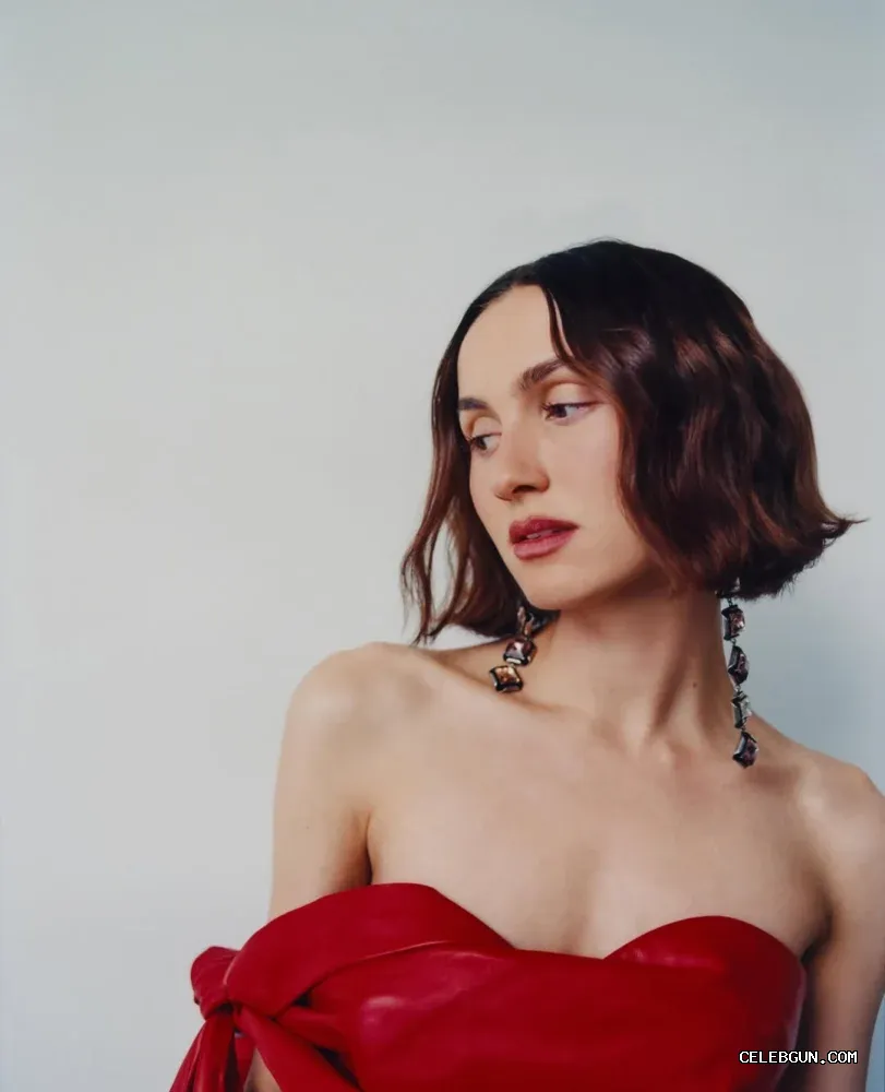 Maude Apatow Unveils Stunning A Cup Petite Boobs in Exclusive