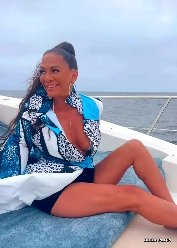 Sheila E’s Hot and Sexy Legs: A Must-See Photo Collection