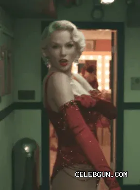 Taylor Swift's Stunning Sexy Ass: Hot Photos Collection