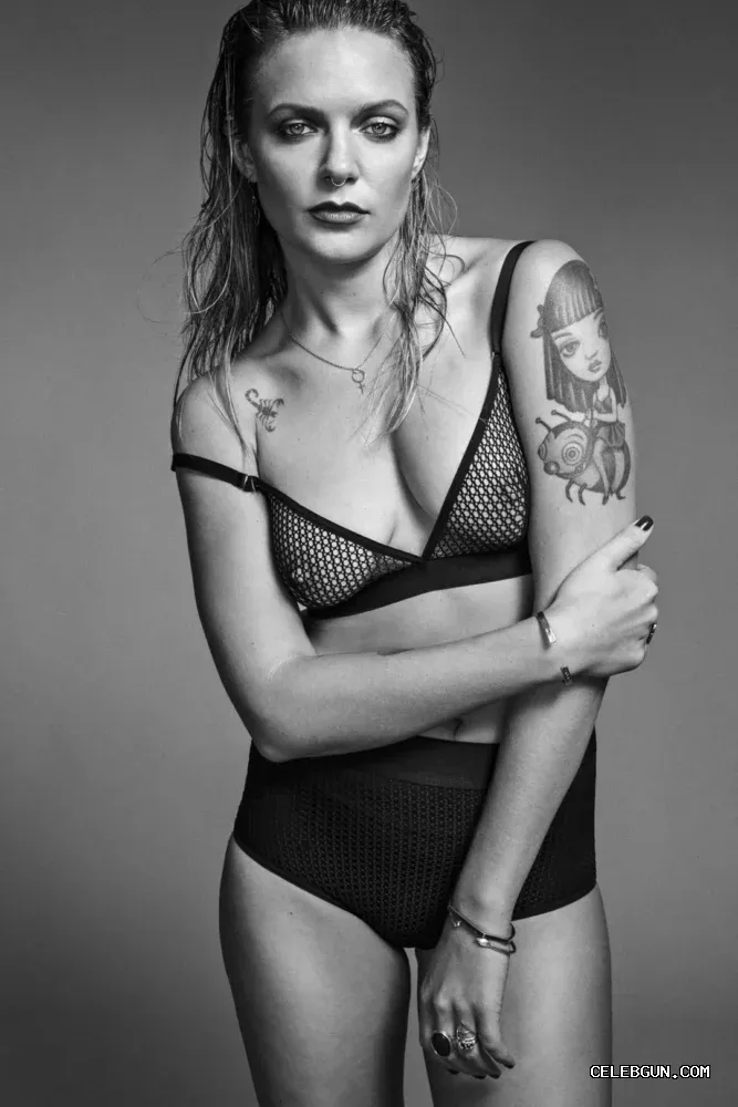 Tove Lo Nude Photos - Hot and Explicit Reveals of