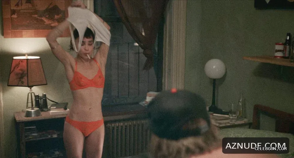 Zoe Kravitz Nude Photos Revealed Caught in a Scandalous Moment