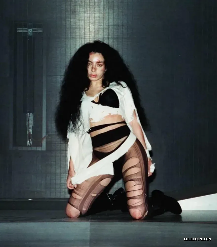 Charli XCX: Sexy Thighs Photo Collection That Will Drive You