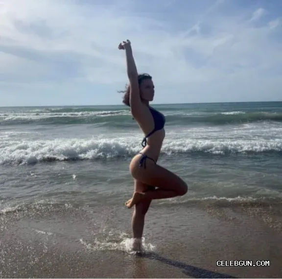 Dafne Keen's Sexy Butt: A Hot Collection of Sultry Photos