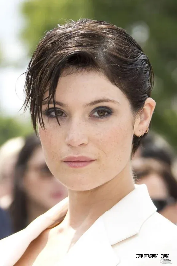 Gemma Arterton's Hot and Sexy Photo Collection