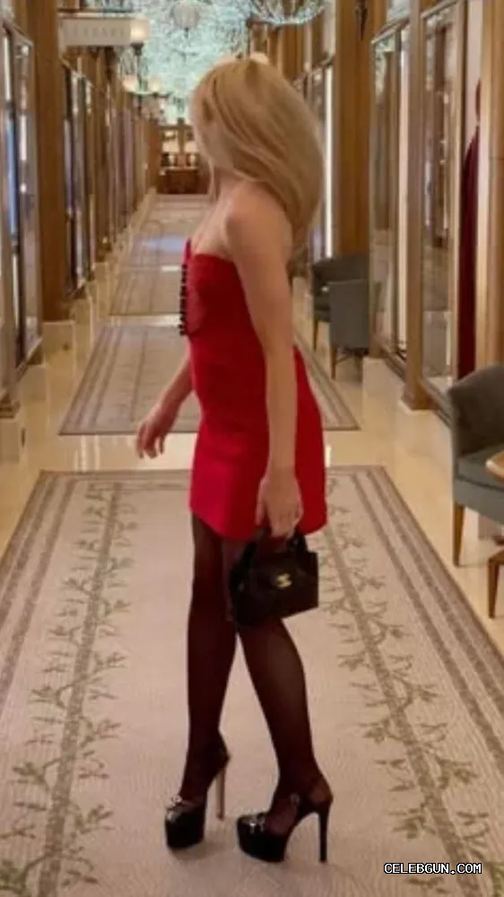 Georgia Toffolo's Hot Legs: A Dazzling Collection of Sexy Photos