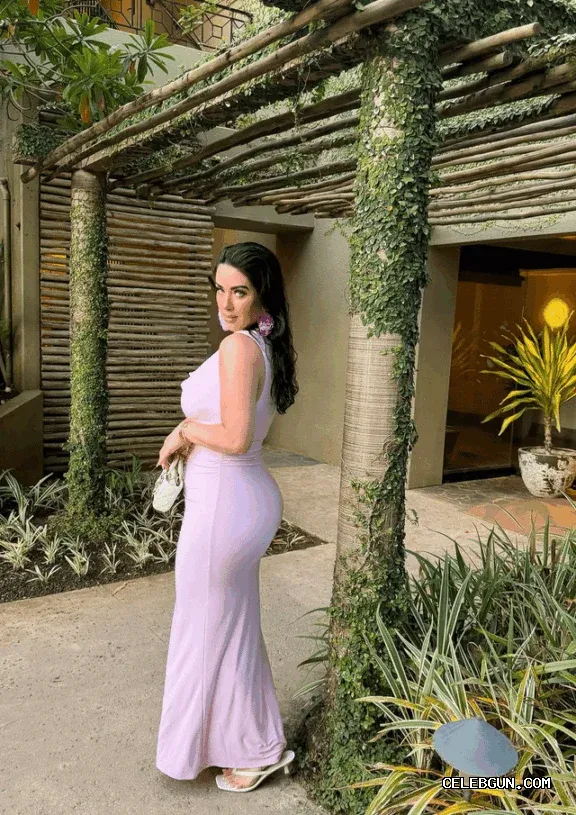 Holly Luyah's Hot Ass: Sexy Photos Collection You Can't Miss!