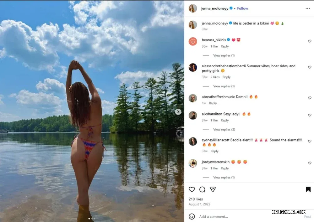 Jenna Moloney's Sexy Thong Bikini Ass Collection: Hot Photos of