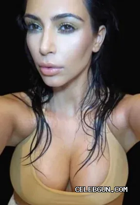 Kim Kardashian Shows Off Her Sexy Boobs in Stunning Photo