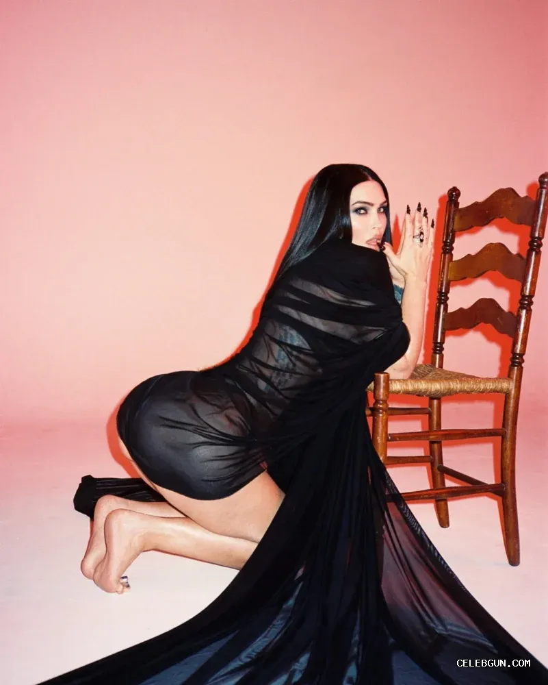 Megan Fox's Sexy Ass: Hottest Photos from Her Latest Shoot