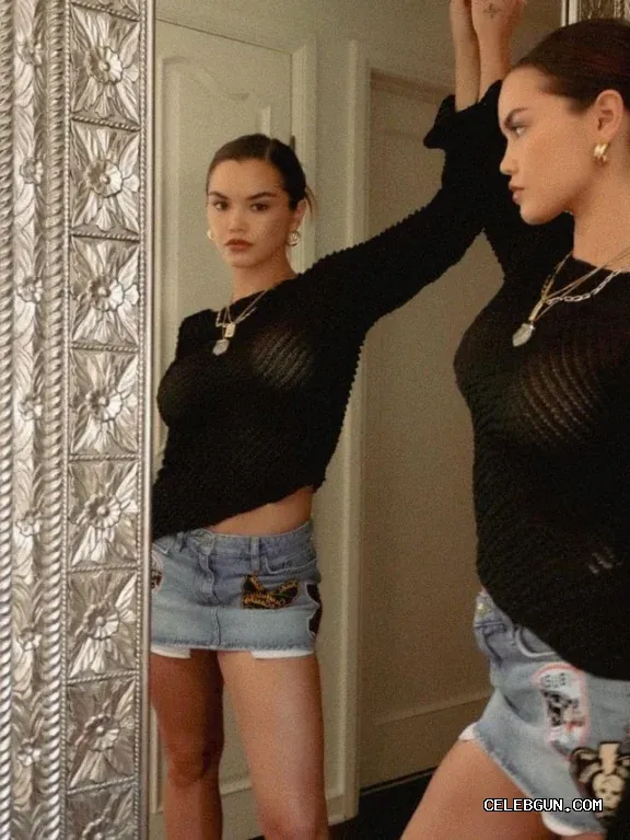 Paris Berelc's Sexy Thighs: A Red-Hot Photo Collection