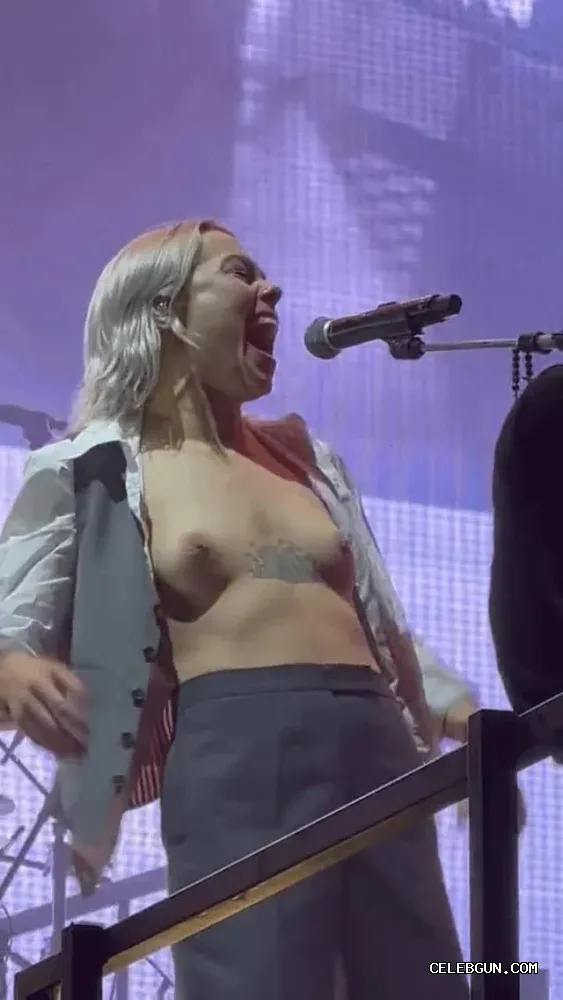Phoebe Bridgers' Stunning Nude Photo Collection Featuring Her B Cup