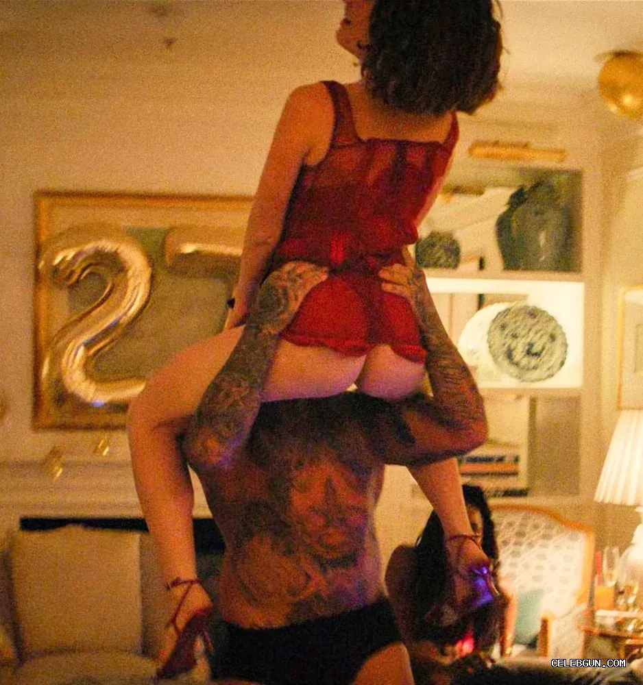Rachel Sennott's Sexy Ass Collection: Hot Photos You Can't Miss!