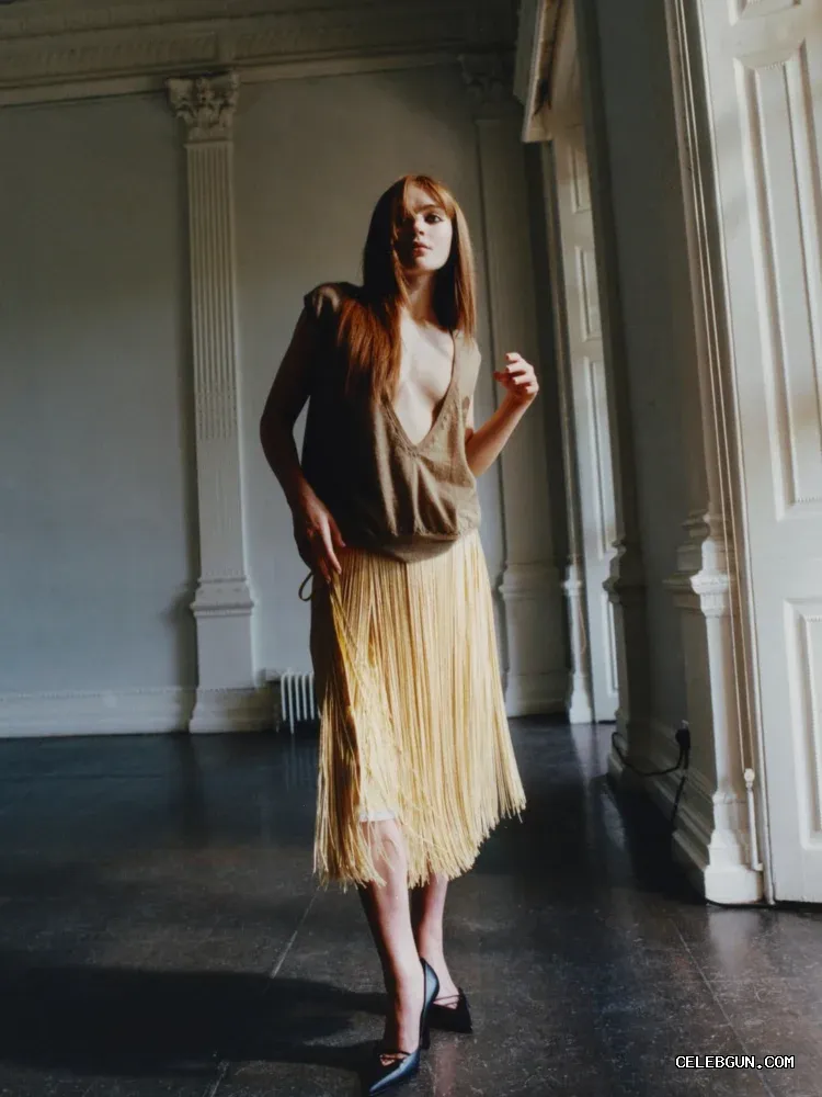 Sadie Sink’s Stunning Nude Boobs Collection: Petite Perfection Unveiled