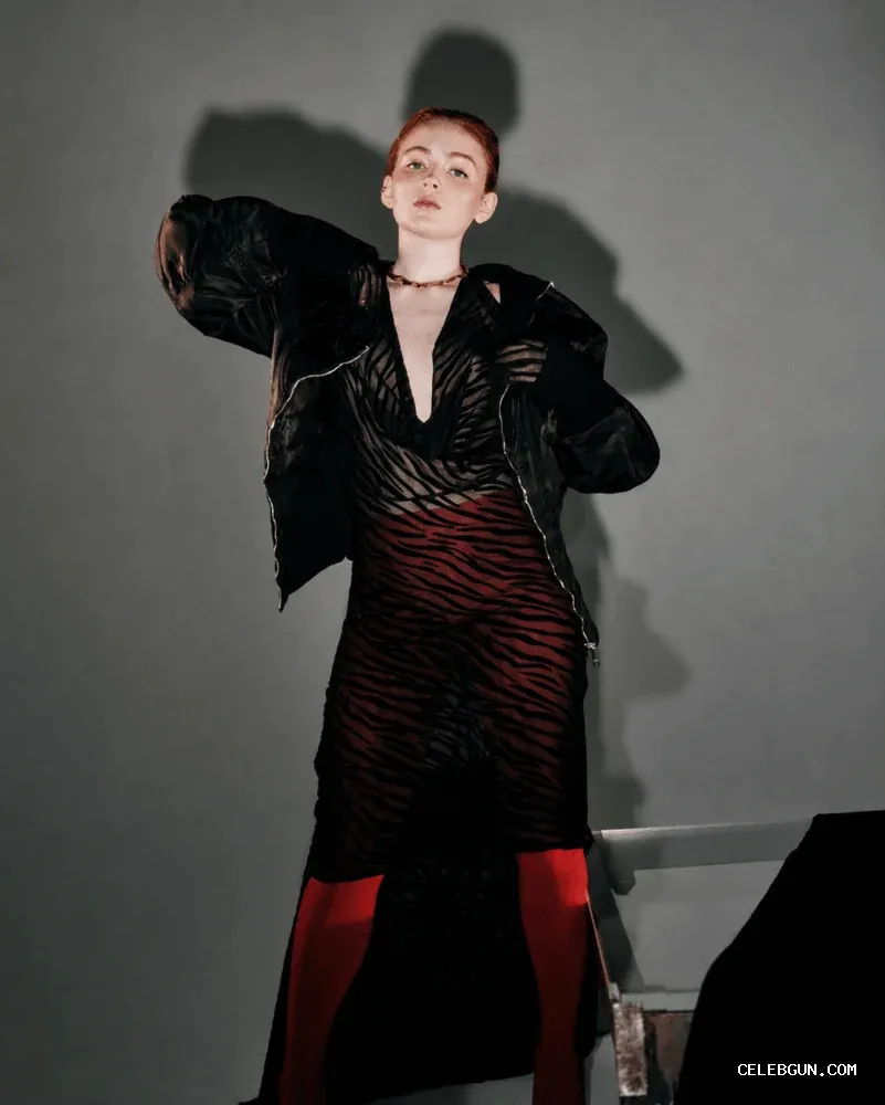 Sadie Sink's Stunning Nude Collection: Alluring A-Cup Boobs Revealed!