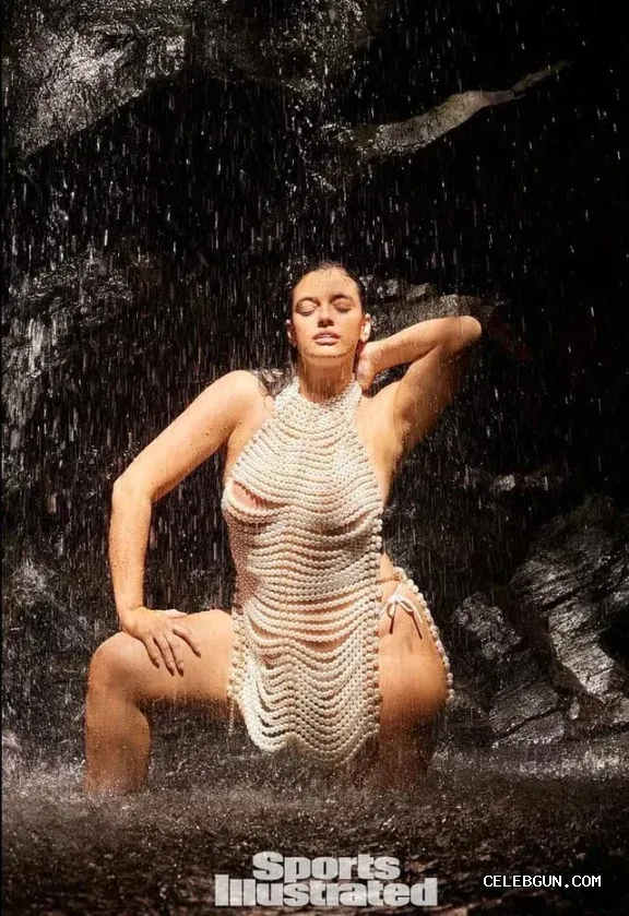 Sixtine’s Sexy Thighs: Hot Photo Collection You Can't Miss
