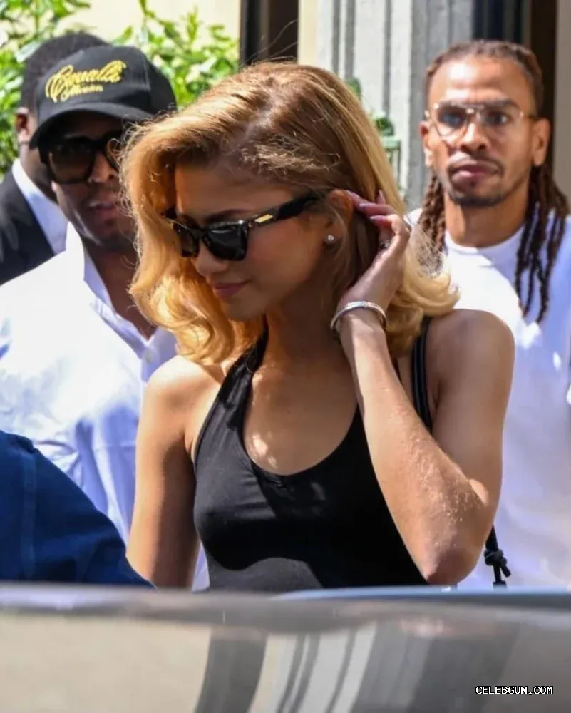 Zendaya's Stunning A Cup Collection: Exquisite Petite Boobs Revealed!