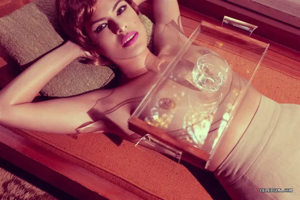 Eva Mendes Naked Vogue Italia 2008 Stunning Nude Photoshoot