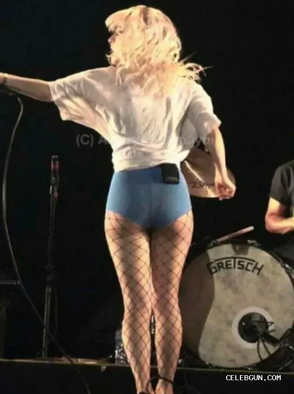 Hayley Williams' Sexy Ass Photos Collection That Will Leave You